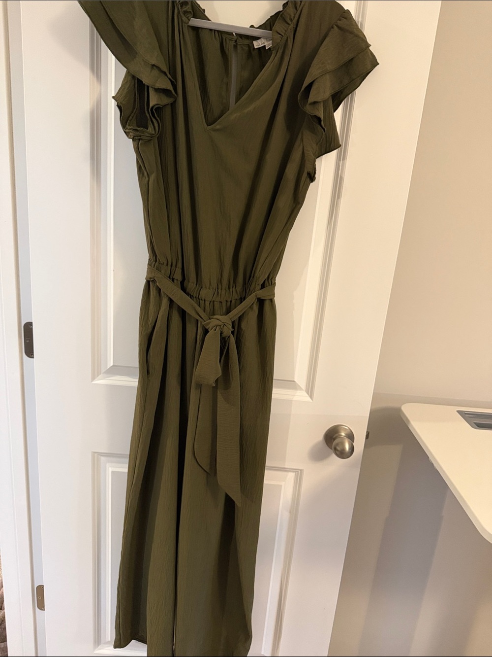 Women’s Plus Size Olive Green V-Neck Tie-Waist Jumpsuit